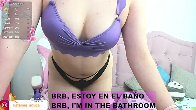 Katalina novoa online show from November 9, 2025, 2:59 am