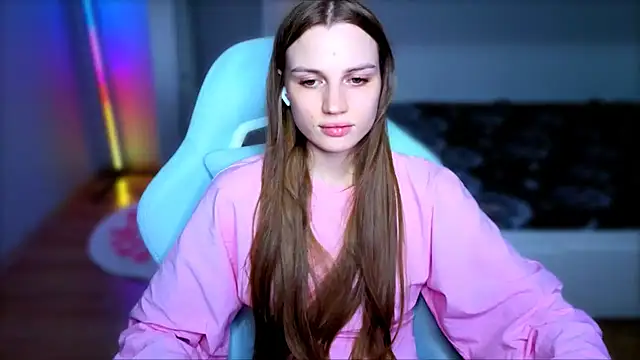 StellaLawless online show from July 31, 2026, 7:11 pm