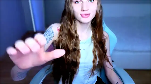 StellaLawless online show from July 4, 2026, 9:52 pm