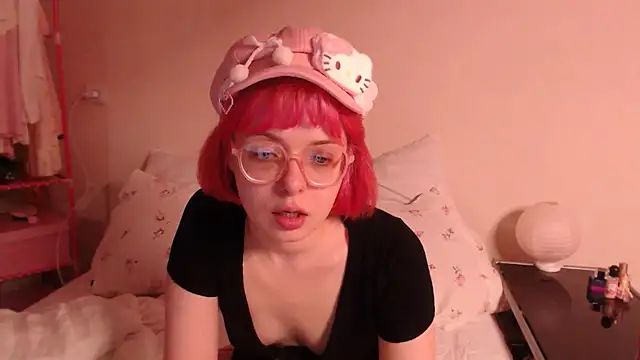KatieMelone online show from July 15, 2026, 8:38 pm