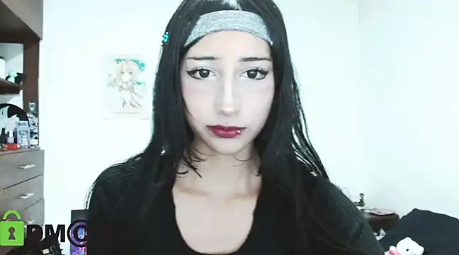 Snapshot of TaraTetsu_ chatting on February 3, 2025, 4:52 pm TaraTetsu online show from February 3, 2025, 4:52 pm
