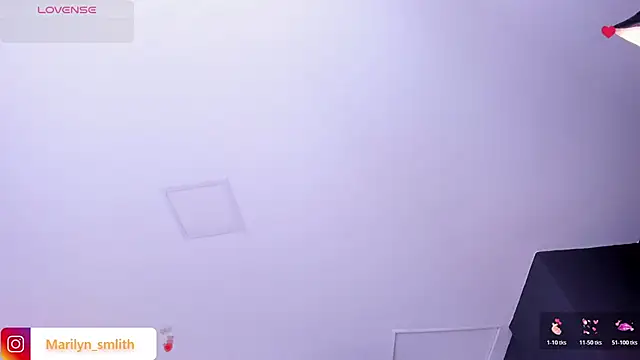 MarilynSmIith online show from October 19, 2025, 12:52 pm