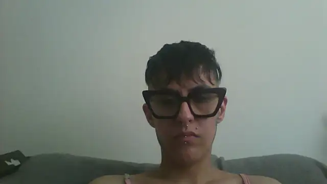 Snapshot of nickfxx chatting on December 21, 2025, 4:30 pm nickfxx online show from December 21, 2025, 4:30 pm