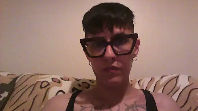 Snapshot of nickfxx chatting on November 4, 2025, 11:52 pm nickfxx online show from November 4, 2025, 11:52 pm