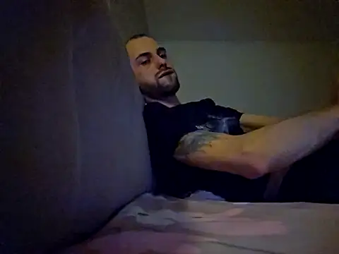 denisxlRo online show from March 9, 2025, 6:00 pm