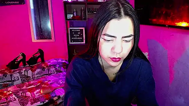 IsisRouse online show from November 30, 2025, 3:18 am