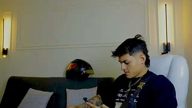 Paradise boy s online show from January 31, 2025, 12:50 am