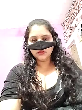 Snapshot of Ruksar-Pathan chatting on March 19, 2026, 11:16 pm Ruksar-Pathan online show from March 19, 2026, 11:16 pm