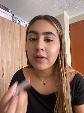 Miabonnett  online show from July 22, 2026, 3:03 pm