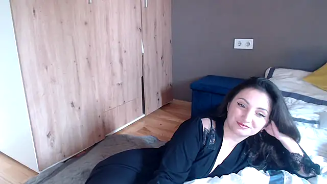 Snapshot of unicka65 chatting on June 12, 2026, 11:41 am unicka65 online show from June 12, 2026, 11:41 am
