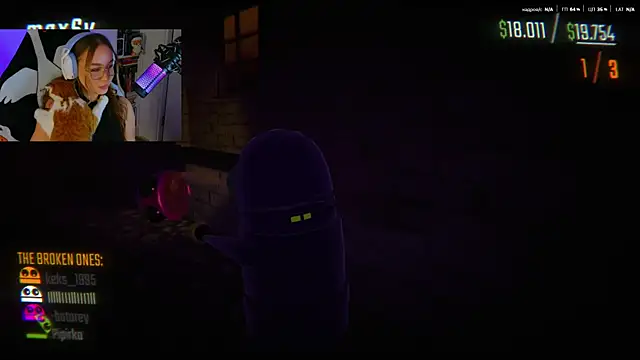 Snapshot of Emili1- chatting on March 19, 2025, 5:17 pm Emili1- online show from March 19, 2025, 5:17 pm