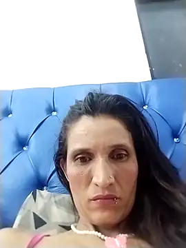 Nathasha LatinHot online show from November 3, 2025, 5:23 am