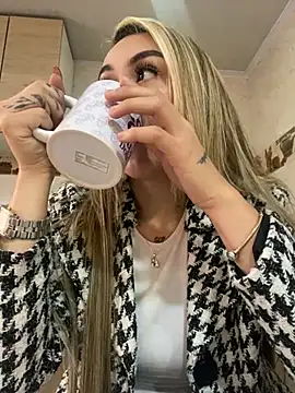 emma oxford online show from February 27, 2025, 8:09 pm