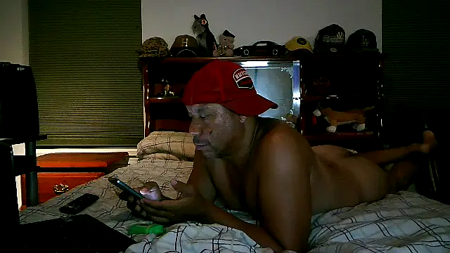 Snapshot of pimpdaddy4ever chatting on July 18, 2026, 6:22 am pimpdaddy4ever online show from July 18, 2026, 6:22 am