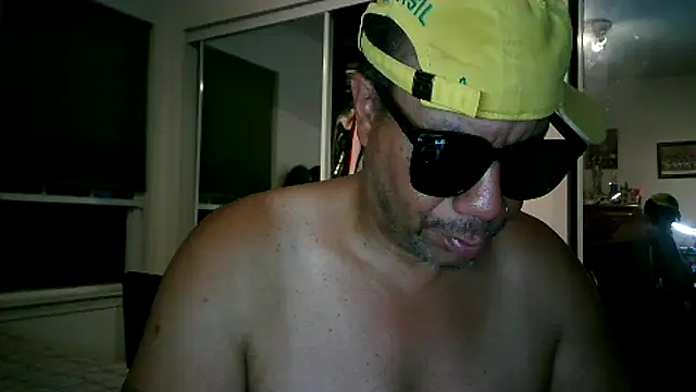 pimpdaddy4ever online show from June 11, 2026, 5:04 am