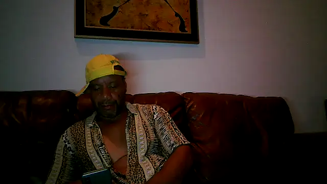 Snapshot of pimpdaddy4ever chatting on July 10, 2026, 12:21 am pimpdaddy4ever online show from July 10, 2026, 12:21 am