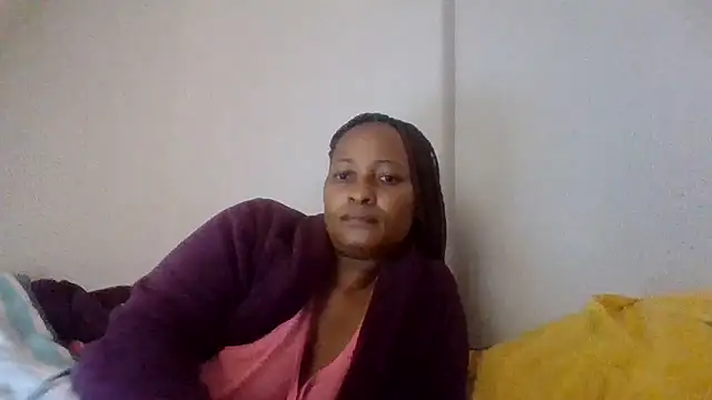 BabeAssXX online show from April 12, 2026, 5:33 am