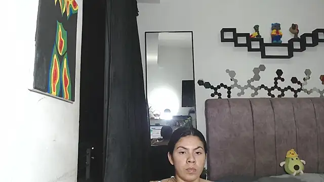 Liza Thurner online show from February 5, 2025, 3:55 am