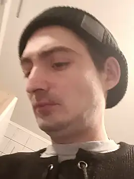 Wesleymodel online show from January 7, 2026, 8:36 pm