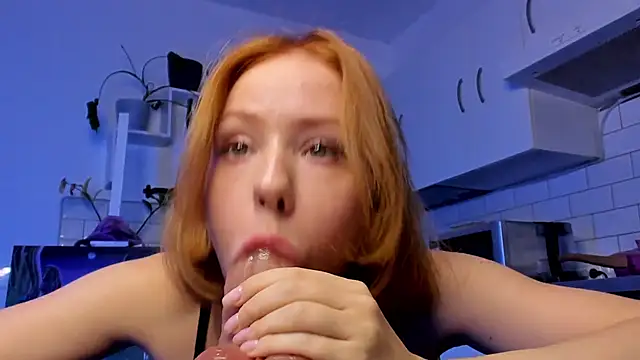 ilona curly online show from September 23, 2025, 5:25 am