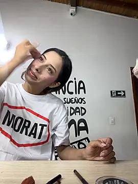 little-Emma online show from September 25, 2025, 2:50 am