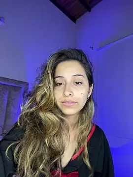 little-Emma online show from June 25, 2026, 5:12 am