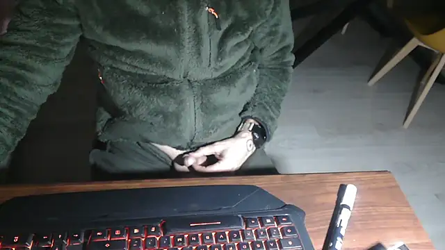 Adri gard online show from February 14, 2026, 9:04 pm