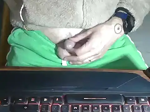 Adri gard online show from March 13, 2025, 8:54 pm