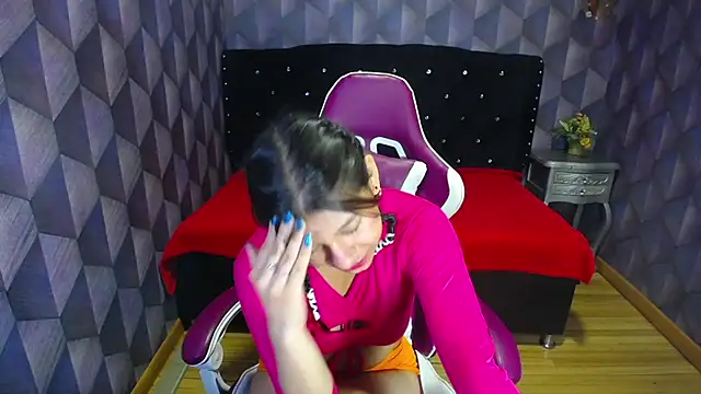 Lilyevansx online show from March 20, 2025, 11:05 am