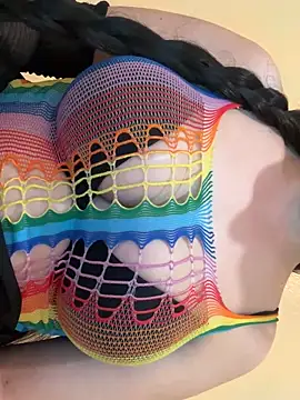 Evelyn Moon online show from October 6, 2025, 1:01 pm