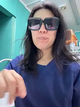 Reinacatchile online show from February 14, 2026, 3:34 pm