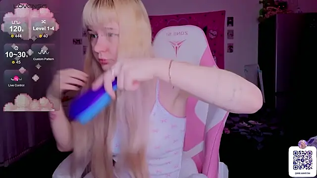 Snapshot of Milia_Parker chatting on February 21, 2026, 12:23 am Milia Parker online show from February 21, 2026, 12:23 am