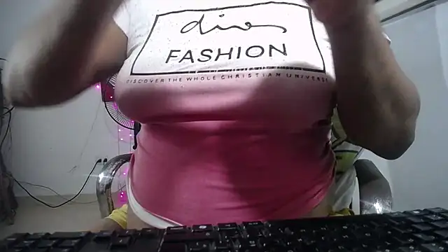 tsbigcock10incock online show from April 26, 2026, 3:37 am
