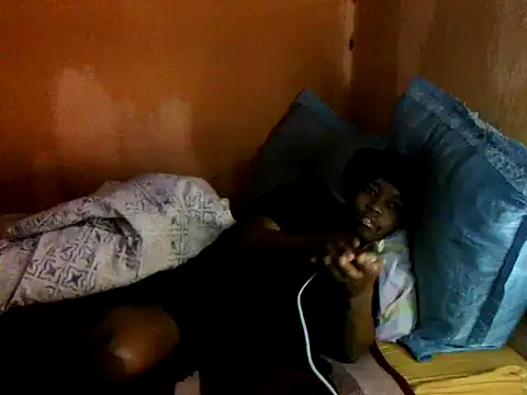 Babeyfacee online show from October 31, 2025, 9:32 pm