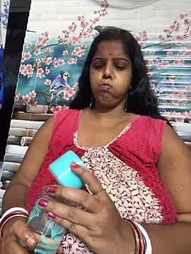 Beauty-queen online show from September 25, 2025, 11:05 am