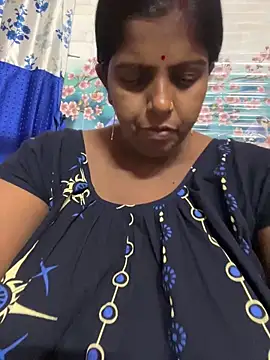 Beauty-queen online show from April 27, 2026, 1:53 pm