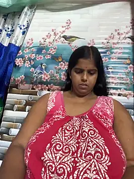 Beauty-queen online show from September 14, 2025, 1:33 pm