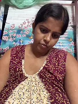 Beauty-queen online show from October 27, 2025, 1:23 pm