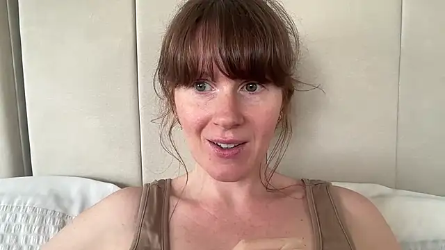 Snapshot of redheadrosie69 chatting on June 15, 2026, 9:09 am redheadrosie69 online show from June 15, 2026, 9:09 am