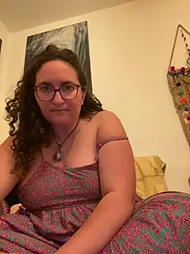 juicyrubies online show from March 17, 2025, 3:40 pm