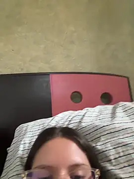 livgomez online show from February 23, 2025, 12:48 pm