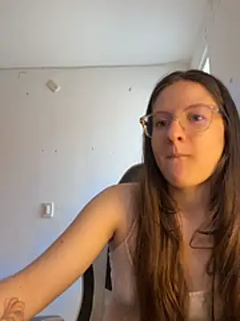 livgomez online show from March 15, 2026, 2:13 pm