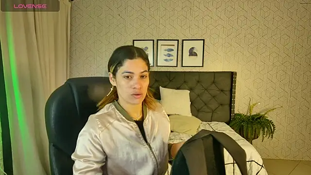 sussy  stone online show from January 13, 2025, 12:35 pm