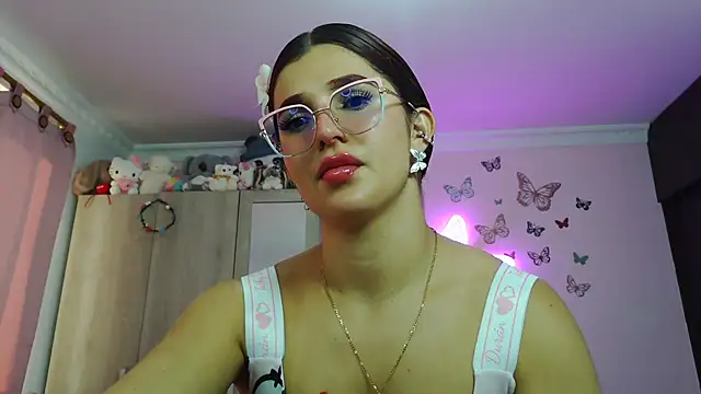 caroline jonson online show from June 20, 2026, 2:11 pm