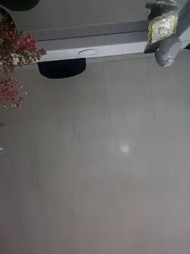 Lorraine Leon online show from March 20, 2025, 1:46 am