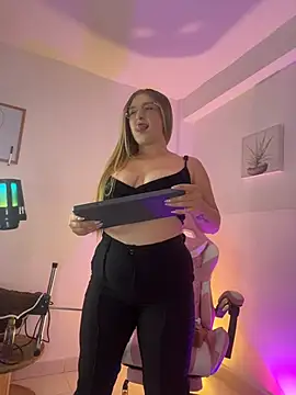  abby Cooper  online show from June 27, 2026, 1:22 am