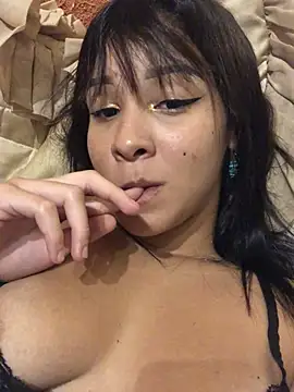 Snapshot of maluzinha2023 chatting on March 20, 2026, 12:33 am maluzinha2023 online show from March 20, 2026, 12:33 am