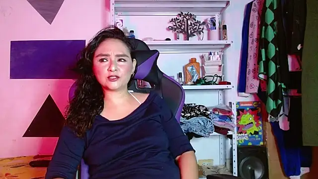 Kaory 32 online show from April 4, 2026, 9:43 pm