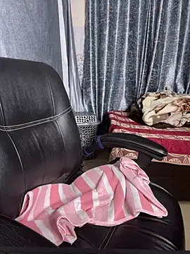 Snapshot of Ritu-Babe chatting on March 5, 2026, 6:37 pm Ritu-Babe online show from March 5, 2026, 6:37 pm