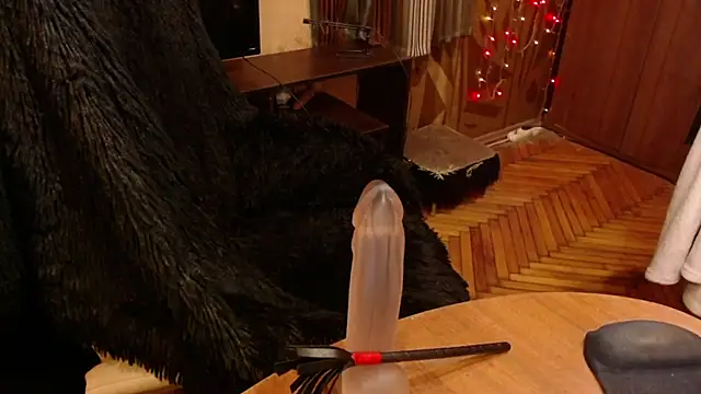 Miss Tress online show from March 6, 2025, 11:42 pm